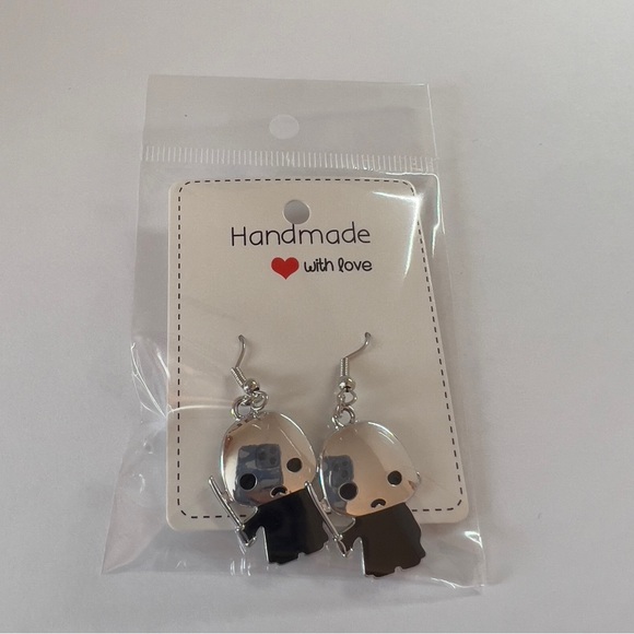 HARRY POTTER Lord Voldemort earrings - Picture 3 of 3